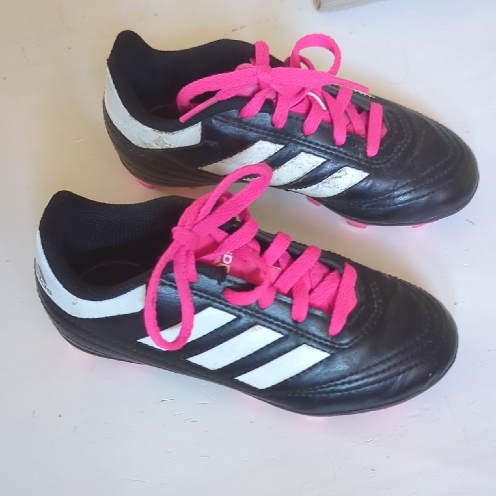 Adidas Kids Black and White Soccer Sneakers Pink Laces 11 1/2